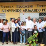 Peravia inaugura Escuela de Educación Especial gestionada por Julito Fulcar